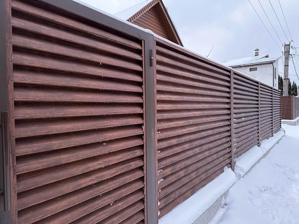 Забор-жалюзи из ламелей еврожалюзи 43м Каштан Printech фото 3 в Бишкеке