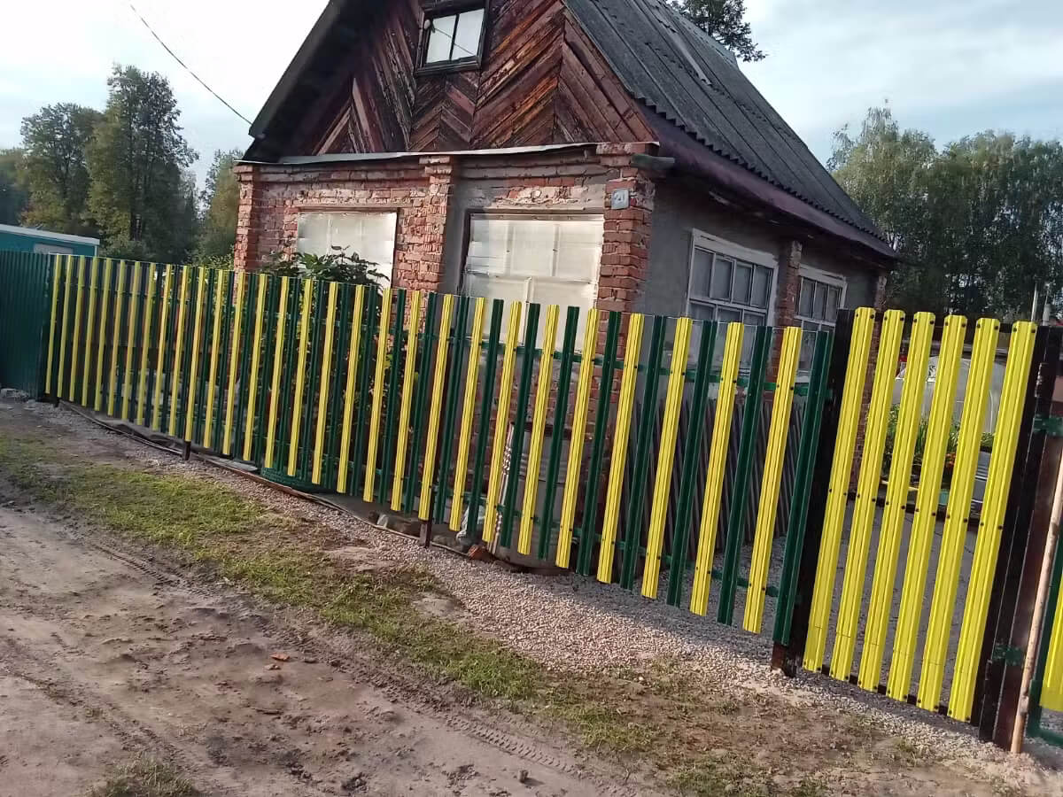 Забор из евроштакетника 13м RAL1018 Желтый фото 1 в Бишкеке