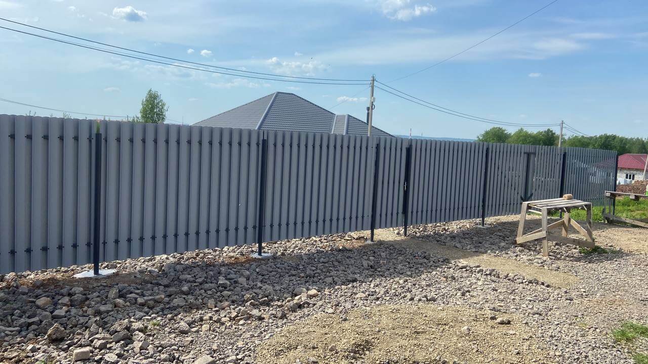 Забор из евроштакетника 16м RAL7024 Серый Графит фото 2 в Бишкеке