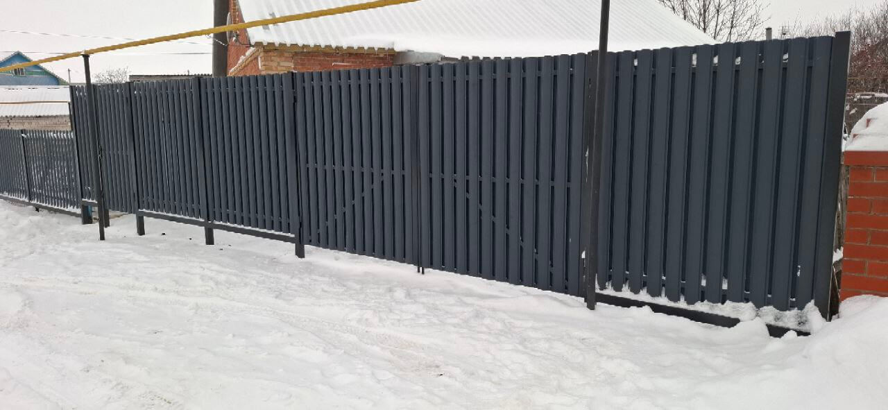 Забор из евроштакетника 27м RAL7024 Серый Графит МАТТЕ в Бишкеке