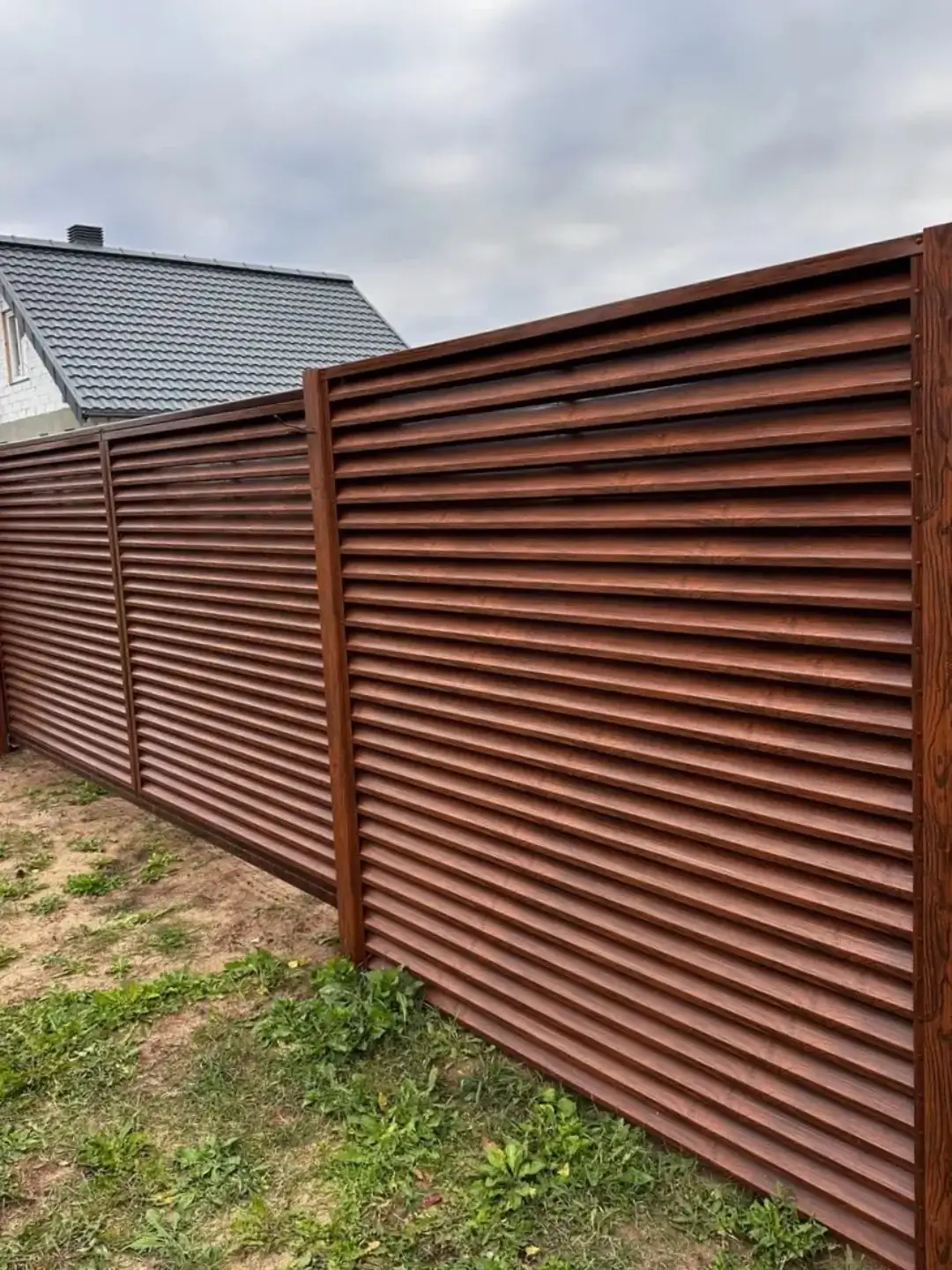 Забор-жалюзи из ламелей ЭКО-Z 58м Темный Дуб 3D Принтек фото 1 в Бишкеке